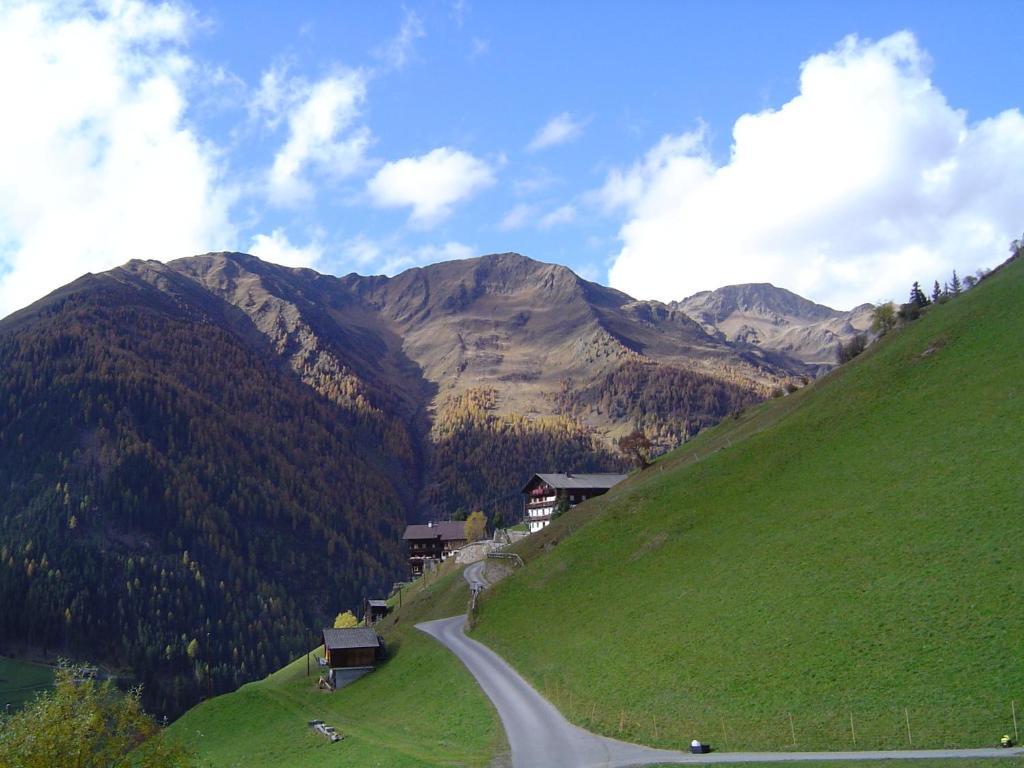 Apartmenthaus Gutwenger Innervillgraten Exterior foto